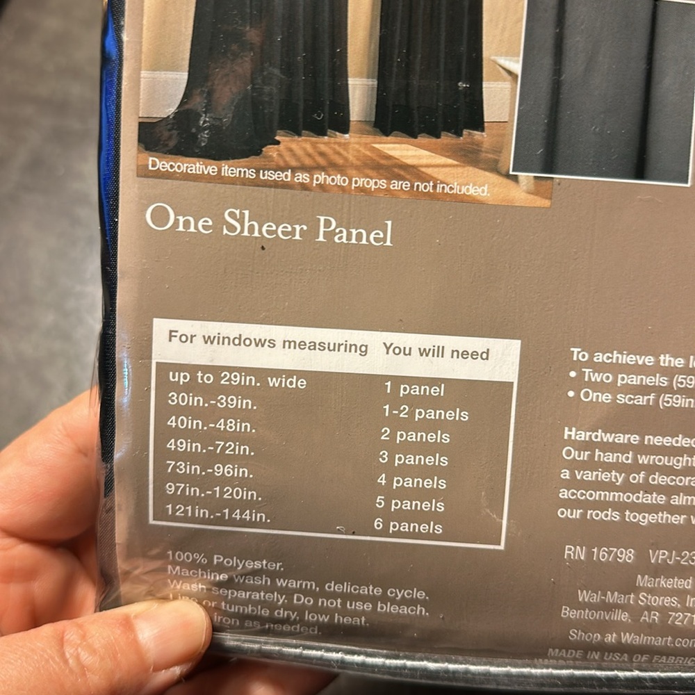 One sheer panel - Picture 5 of 8